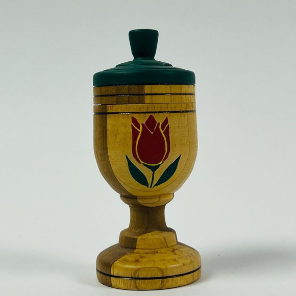 Unique 5 Wooden Handmade Urns 4" to 5 3/4" Tall some Signed - Picture 5 of 10